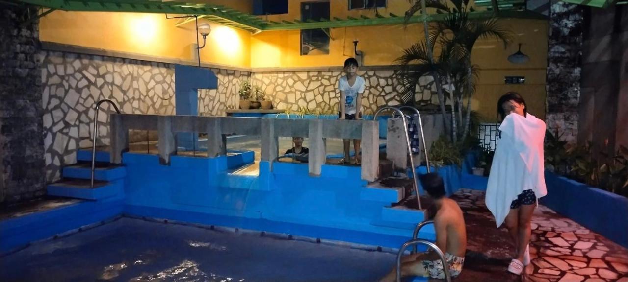 2 Hotel Saleh Angeles Luaran gambar