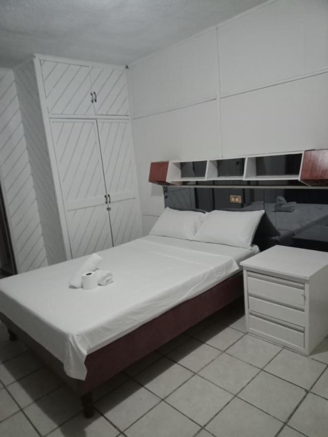 2 Hotel Saleh Angeles Luaran gambar
