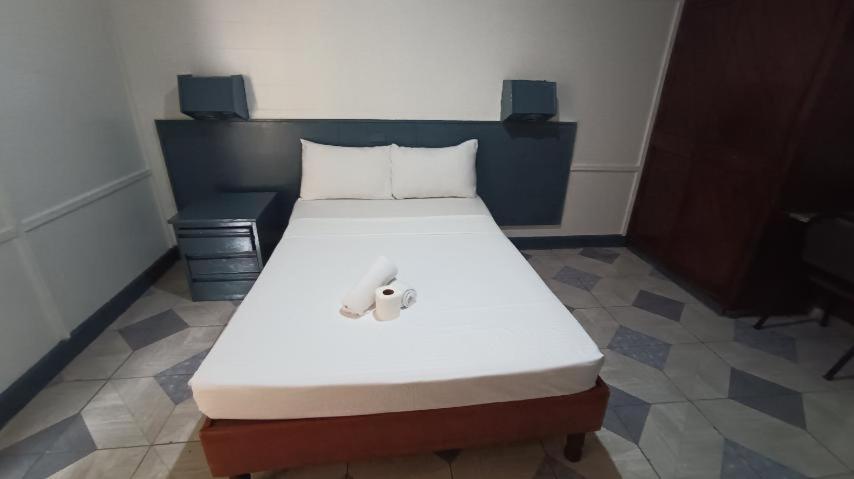 2 Hotel Saleh Angeles Luaran gambar